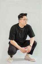 Load image into Gallery viewer, Japanese Heavyweight Basic Tee Unisex (Black)