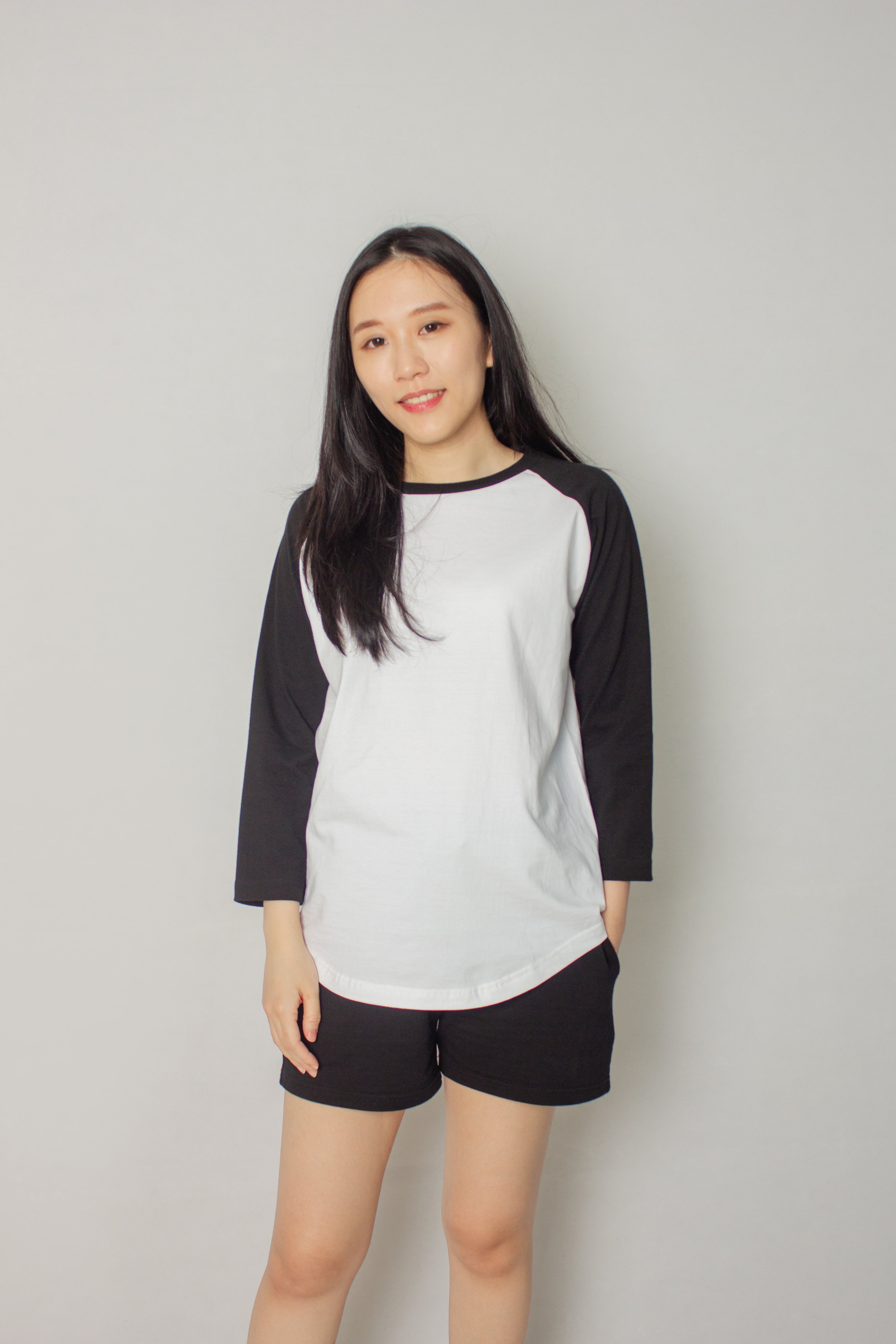 Japanese Heavyweight Raglan 3/4 Sleeve Tee Unisex (White+ Black Sleeve)